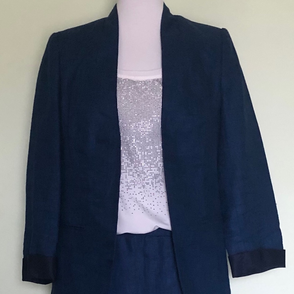Women’s Limited Suit (Jacket and Skirt), Size M/8
